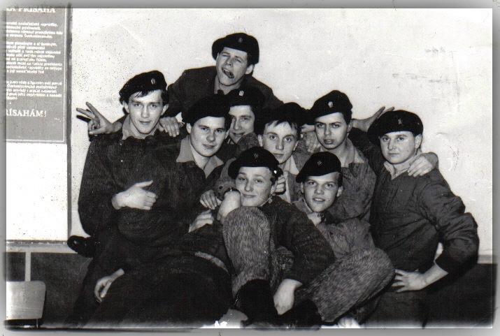PV1988 1.jpg