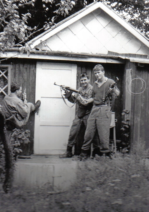PV1988 10.jpg